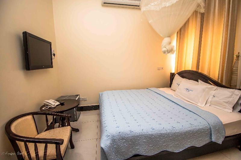 Innophine Hotel 790 Entebbe Exterior photo