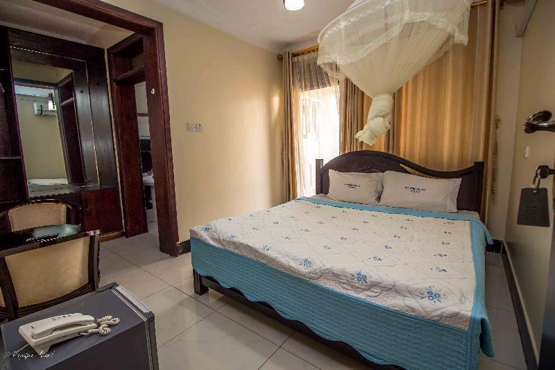 Innophine Hotel 790 Entebbe Exterior photo